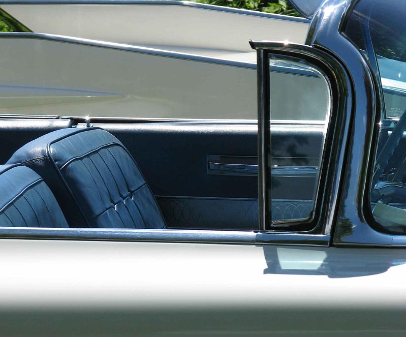 2009-07-05_Perryville_car_show 108_crop.jpg